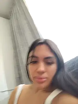 SiennaLuxexx online show from April 2026 10:46:01 AM