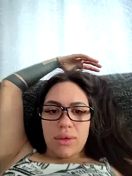 SiennaLuxexx online show from April 2026 11:15:01 AM