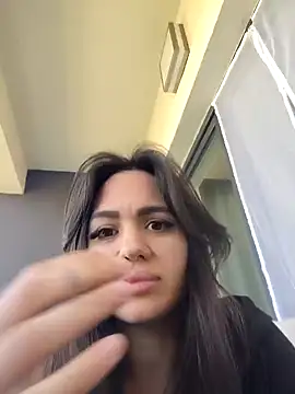 SiennaLuxexx online show from April 2026 09:30:01 AM