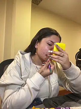 Camila Duarte2 online show from April 2026 01:36:02 PM