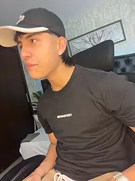 Lander Cruz online show from February 2026 08:35:01 PM