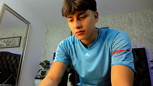 Lander Cruz online show from April 2026 08:10:01 PM