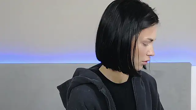 RachaelMils online show from April 2026 03:43:01 AM