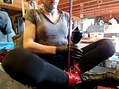 Snapshot of laaralatexxa_BDSM chatting on March 2026 02:11:02 PM laaralatexxa BDSM online show from March 2026 02:11:02 PM
