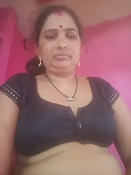 Snapshot of Your-shreya143 chatting on July 2026 05:02:02 AM Your-shreya143 online show from July 2026 05:02:02 AM