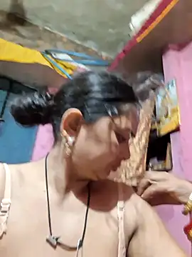 Snapshot of Your-shreya143 chatting on July 2026 09:41:01 PM Your-shreya143 online show from July 2026 09:41:01 PM