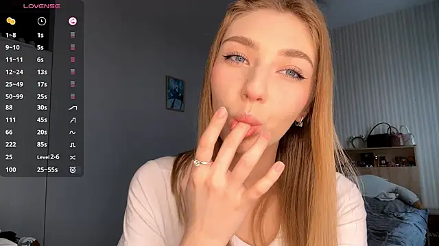 AveryBerkson online show from March 2026 10:21:02 AM