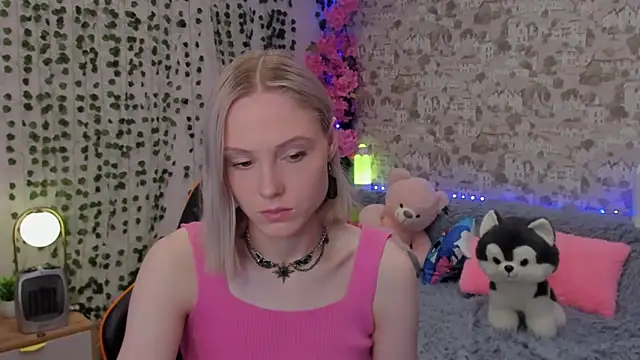 Snapshot of Gina_Gina_love chatting on June 2026 12:55:02 AM Gina Gina love online show from June 2026 12:55:02 AM