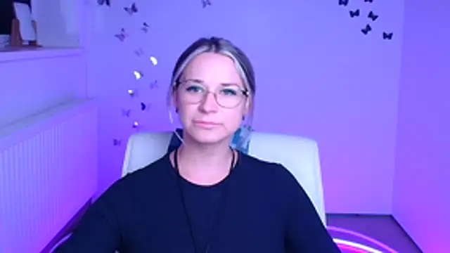 Melodie Aster online show from January 2026 12:09:02 PM