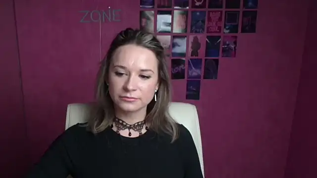 Melodie Aster online show from March 2026 06:19:02 AM