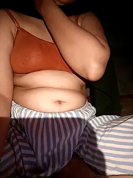 hottyrose69 online show from December 2025 04:53:02 AM