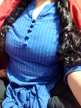 hottyrose69 online show from February 2026 10:47:01 AM