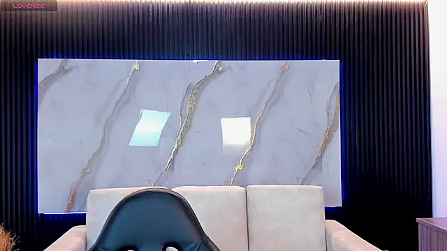 TiffanyHoustton online show from March 2026 11:58:01 AM