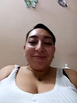 Valeria montana  online show from February 2026 12:28:01 AM