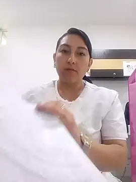 Valeria montana  online show from June 2026 04:09:01 PM