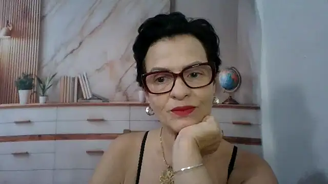 Snapshot of Luna-Hot0802 chatting on February 2026 12:56:02 PM Luna-Hot0802 online show from February 2026 12:56:02 PM