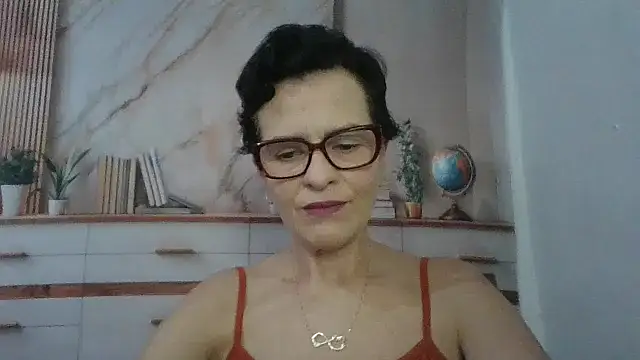 Snapshot of Luna-Hot0802 chatting on March 2026 01:18:02 PM Luna-Hot0802 online show from March 2026 01:18:02 PM