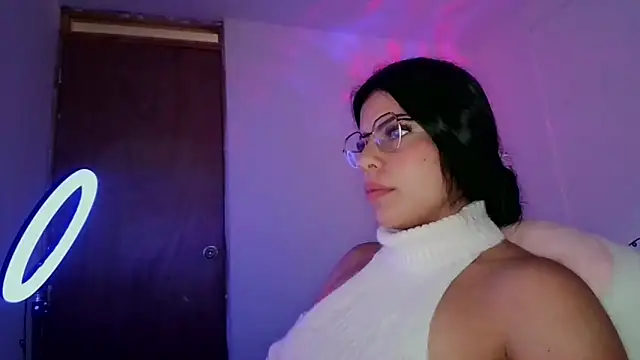 Adararouse1 online show from February 2026 07:43:02 PM