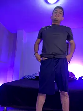 williamsmiiths16 online show from December 2025 04:03:01 PM