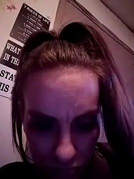 snowbird1117 online show from March 2026 12:03:02 AM