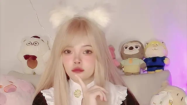 Snapshot of Miyeoonn chatting on January 2026 02:44:02 PM Miyeoonn online show from January 2026 02:44:02 PM