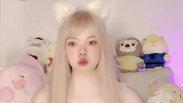 Snapshot of Miyeoonn chatting on January 2026 02:21:02 PM Miyeoonn online show from January 2026 02:21:02 PM