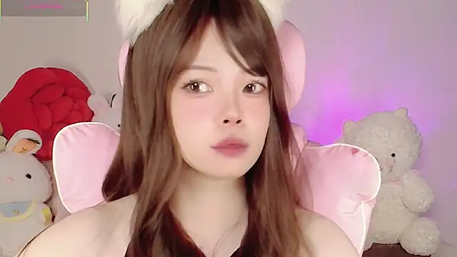 Miyeoonn online show from April 2026 10:23:01 PM