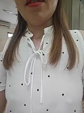 Baby-Linh online show from May 2026 01:36:02 AM