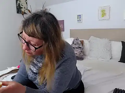 OlgaPavlova online show from April 2026 11:39:02 AM