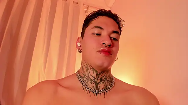 AlecBanne online show from December 2025 02:28:02 AM