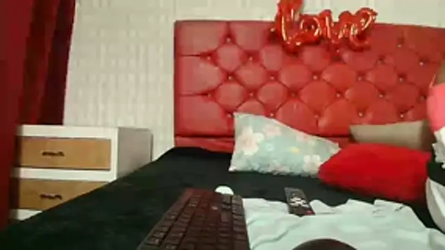 Elizabetth Roman online show from February 2026 08:18:02 PM