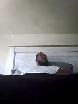 iLOVETRAY96 online show from February 2026 07:24:02 PM