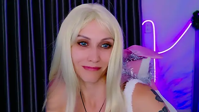 Snapshot of betty_xoxoo chatting on February 2026 12:33:01 PM betty xoxoo online show from February 2026 12:33:01 PM