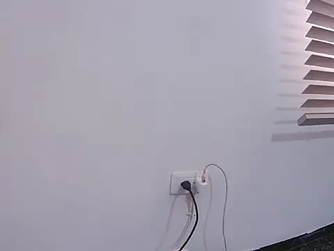 Fernanda andrew online show from February 2026 05:21:01 PM