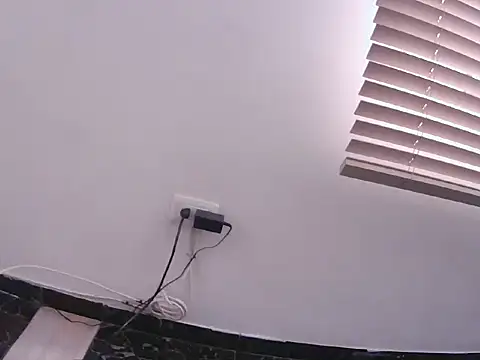 Fernanda andrew online show from April 2026 03:24:01 PM