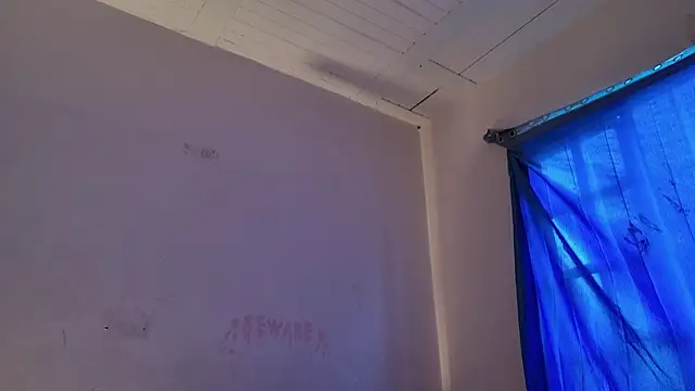 MoonLipsON- online show from April 2026 04:45:02 PM