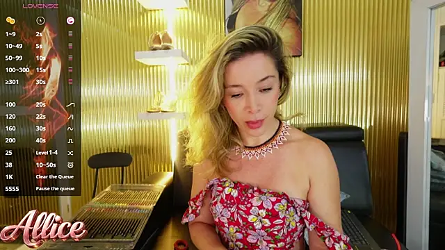 Allice mommy online show from March 2026 07:18:02 PM