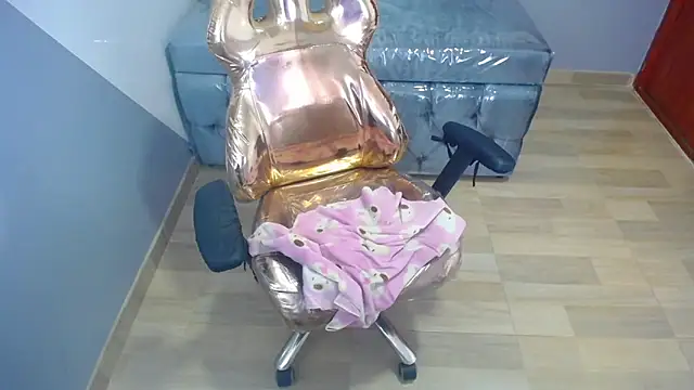 eva smit t online show from February 2026 06:40:02 AM