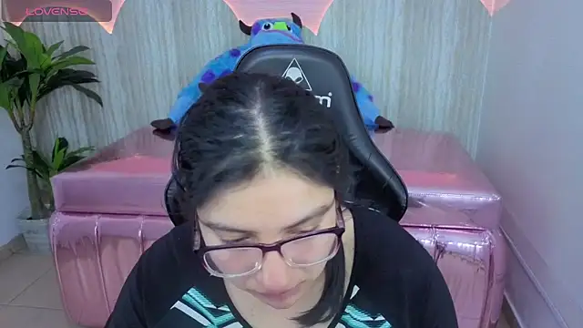 eva smit t online show from March 2026 02:29:01 AM