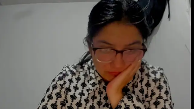 eva smit t online show from April 2026 02:39:01 AM