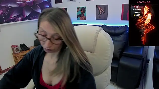 Scarlett 079 online show from February 2026 12:10:01 PM