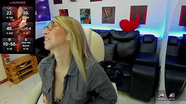 Scarlett 079 online show from March 2026 12:01:01 PM