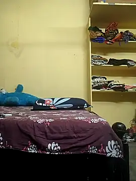 Preeti345 online show from December 2025 07:35:01 AM