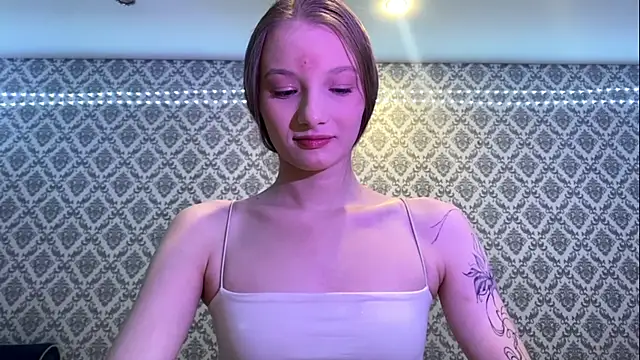 Cleonoth2o online show from December 2025 05:41:01 PM