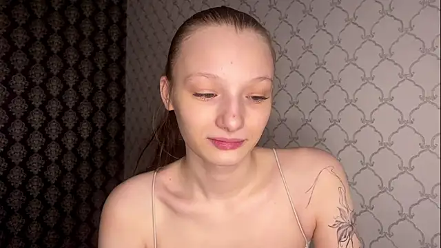 Cleonoth2o online show from March 2026 06:03:01 PM