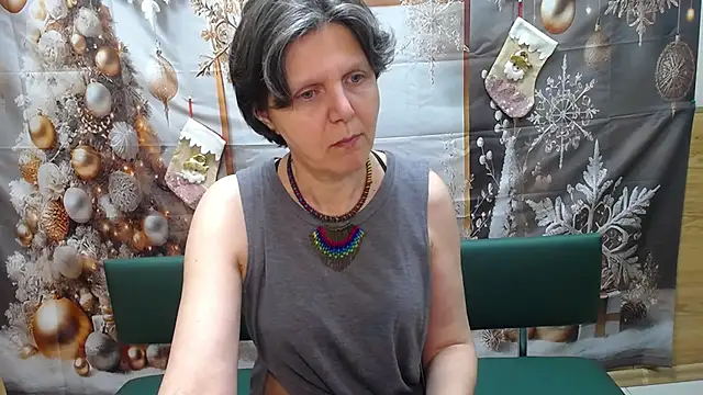 LunaDobra online show from January 2026 06:20:01 PM