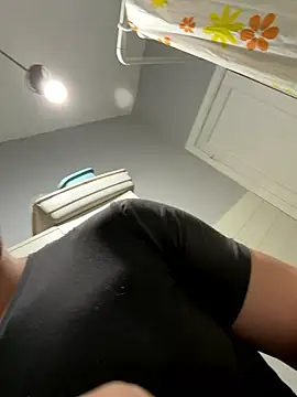 CharlyAlfa22 online show from January 2026 04:21:02 PM