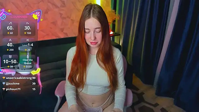 moon siren online show from April 2026 07:40:01 PM