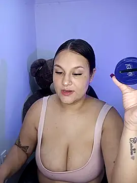 Snapshot of Valeriaa_21 chatting on July 2026 02:53:01 AM Valeriaa 21 online show from July 2026 02:53:01 AM