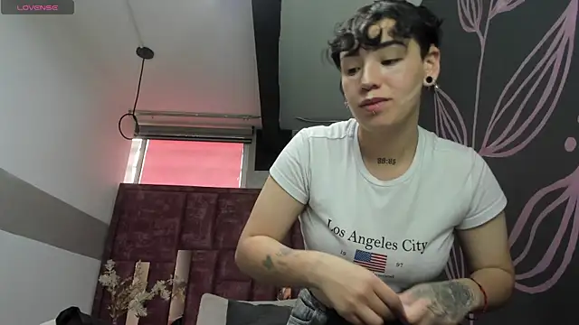 Kiara Fox   online show from March 2026 09:21:02 PM